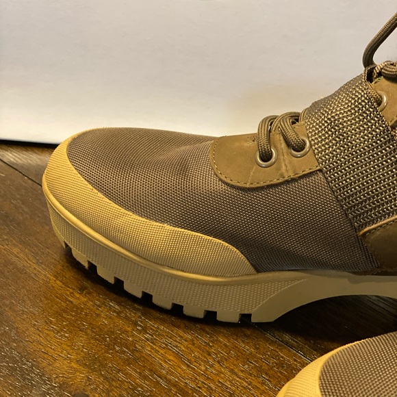 Women’s Steve Madden Carli Taupe Combat Boot Sz 9 - Picture 4 of 11